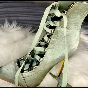 Sexy lace up boots — Green